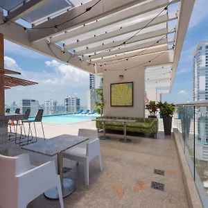 Hampton By Hilton 4*, Cartagena Colombia